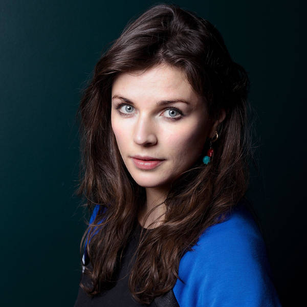Aisling Bea, Group Dinners, Non-Drinking Friends & Being Defined By Our Jobs