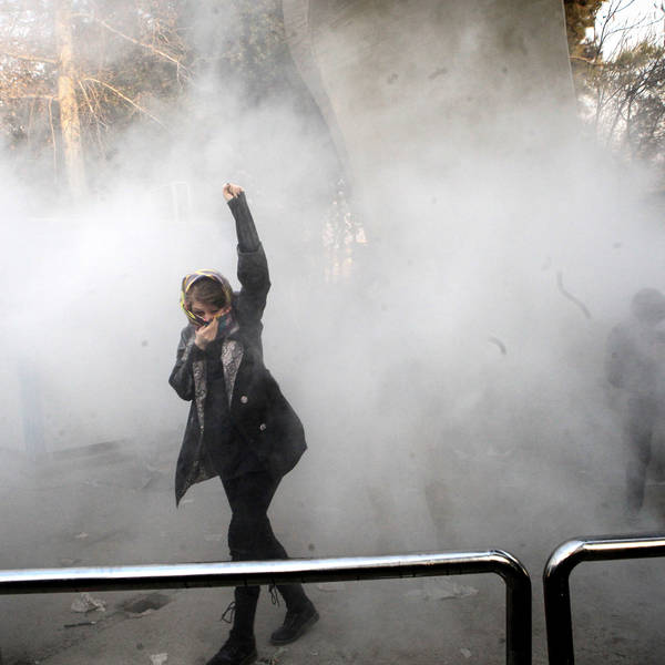 Unrest shakes Iran's political establishment