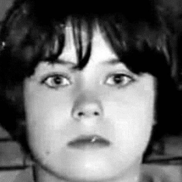 S2 Ep25: S02E25: Mary Bell
