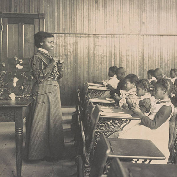 323: Zooming Ahead: How Virtual Learning is Shaping the College Classroom