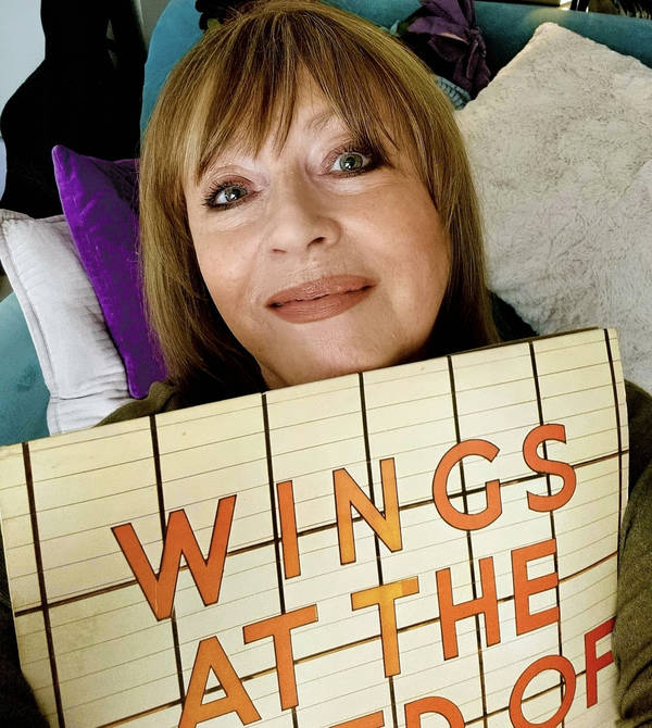 122: Wings at the Speed of Sound - Lesley-Ann Jones