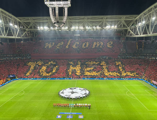 623. United We Stand podcast. With reds in Istanbul.