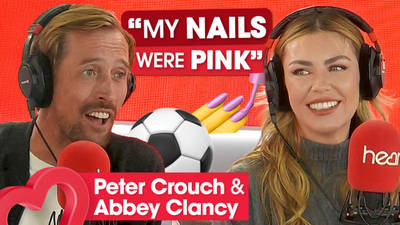 Peter Crouch and Abbey Clancey discuss Peter's pink toenails 💅💕 image