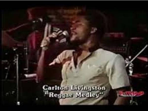 Drumming On Easter/Island Vibes live With Reggae legend Carlton Livingston