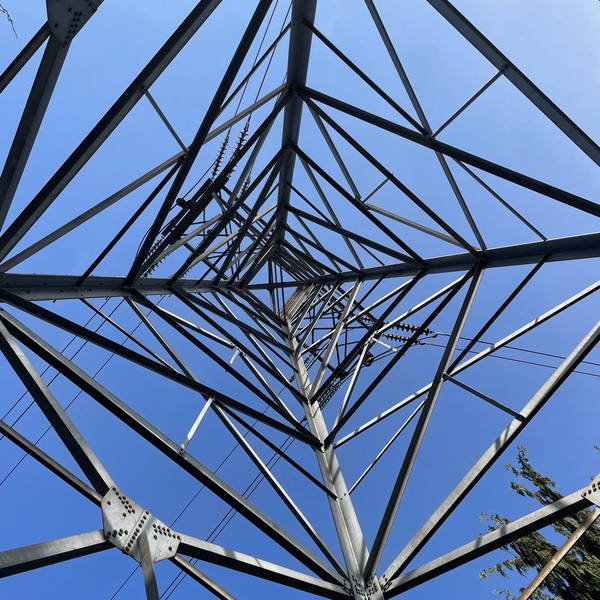 Transmission Tower, Portland, Oregon, USA on 8th February 2022 – by Jason Hovatter