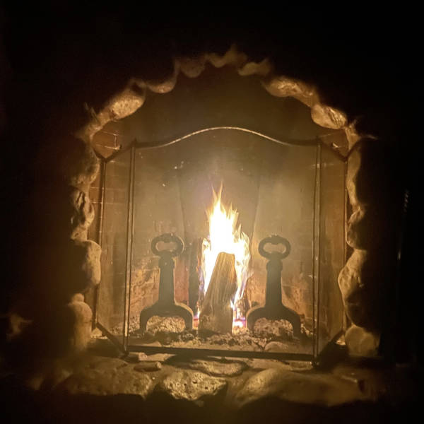 Cabin fireplace, Camp Sherman, Oregon, USA on 15th April 2022 – by Jason Hovatter