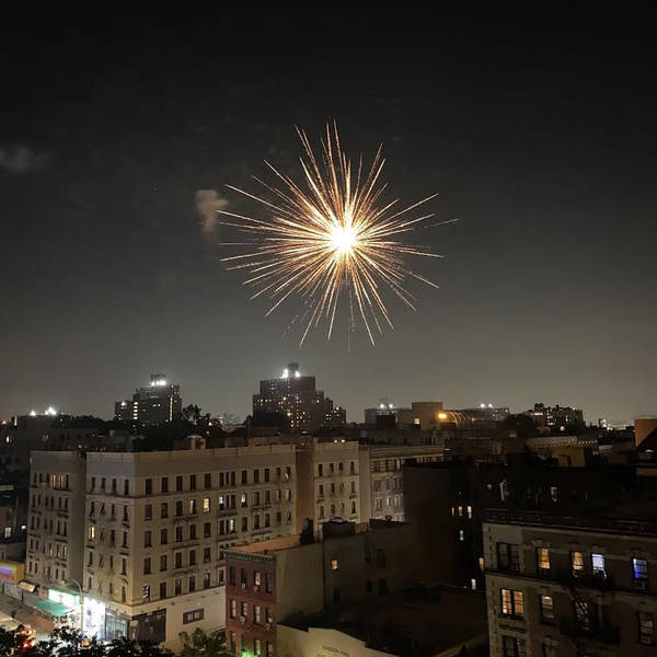 Competing fireworks, Hamilton Heights, Harlem, New York City, USA on 4th July 2023 – by Jon Moskowitz