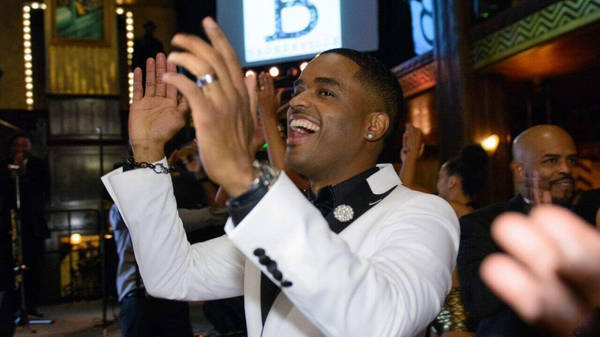 Larenz Tate Goes Old School With Bronzeville