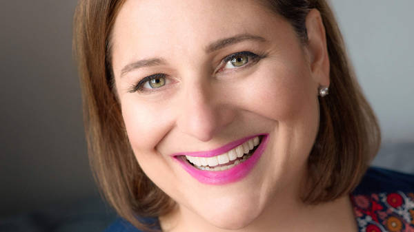 Interview: Author Jennifer Weiner On 'Mrs. Everything' & Plus-Size Representation In Books