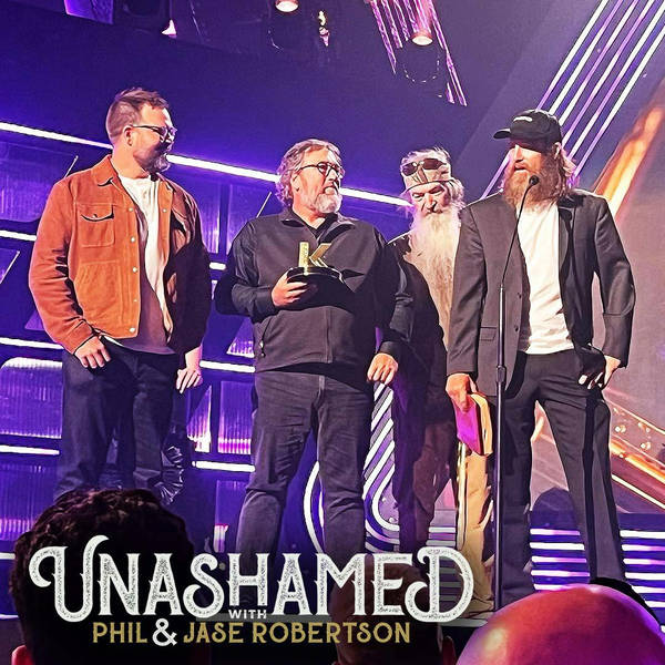 Ep 694 | Phil’s Fumble at the Grand Ole Opry & ‘Unashamed’ Wins a Major Award!