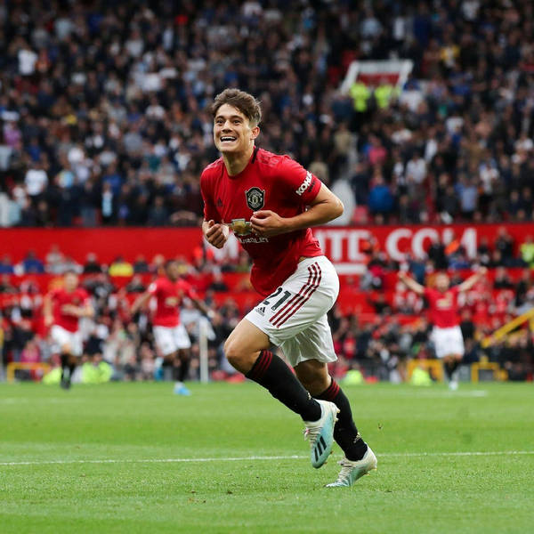 Manchester United 4-0 Chelsea: The new signings shine in Premier League opener at Old Trafford