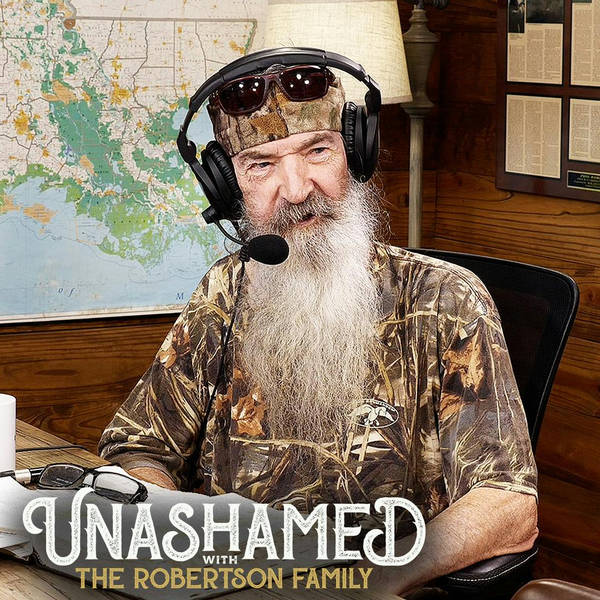 Ep 942 | Jase Attempts to Be a Good Samaritan but Fails & How Long Since Phil Looked in a Mirror?