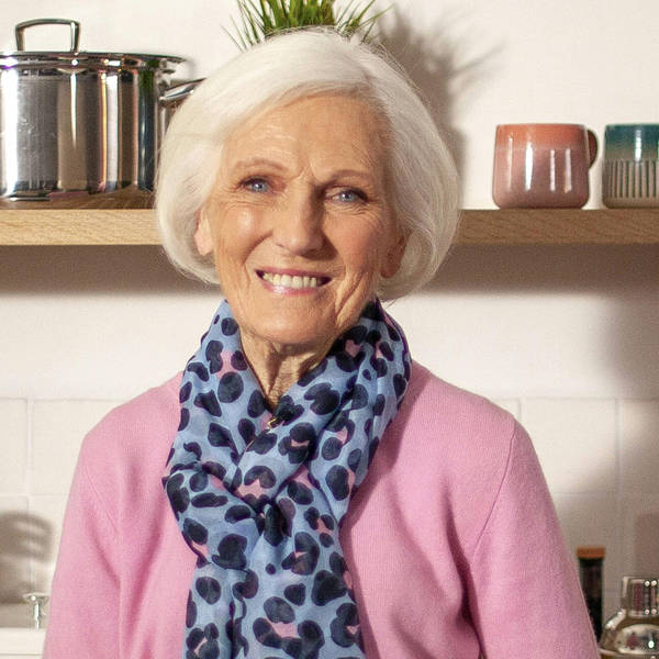 Dame Mary Berry, mulled wine and a chicken, leek and mushroom puff pie