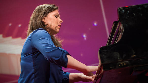 Why I take the piano on the road ... and in the air | Daria van den Bercken