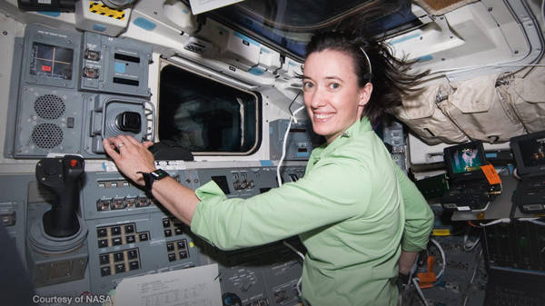 A NASA astronaut's lessons on fear, confidence and preparing for spaceflight | Megan McArthur