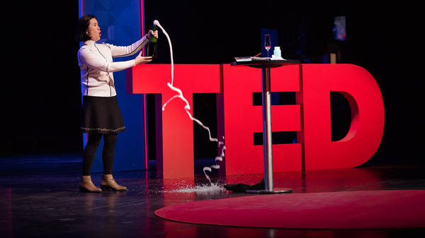 The fascinating science of bubbles, from soap to champagne | Li Wei Tan